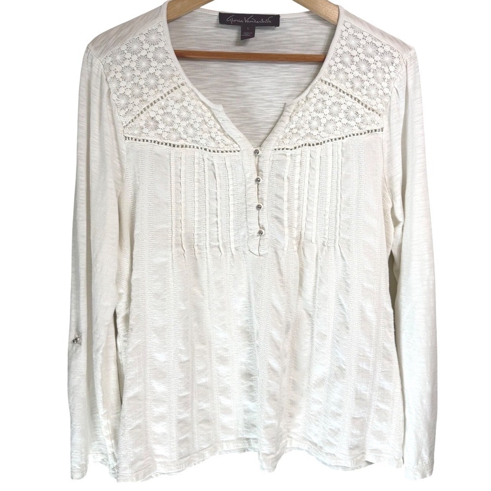 Gloria Vanderbilt White Lace Pintuck Henley Silver Toned Buttons Large Top
